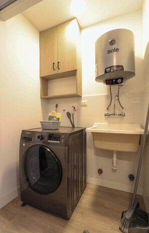 Apartemen | 2 kamar tidur dan internet