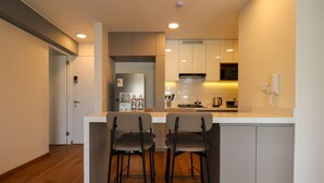Unclassified image, 2 of 24, button - w Luminous 2BR w Balcony in Miraflores (Lima)
