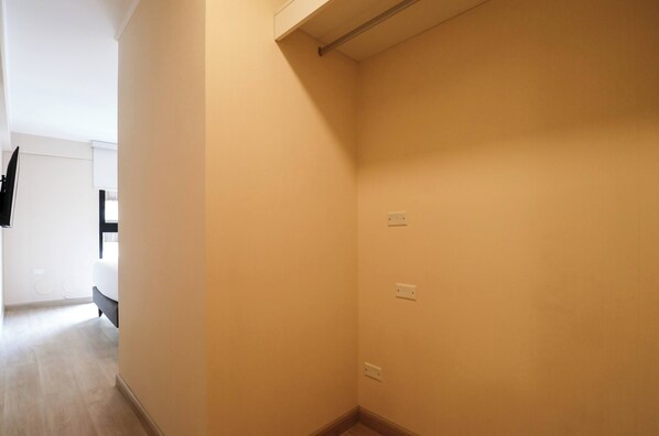Room - w Exquisite 2BR w Balcony in Miraflores (Lima)