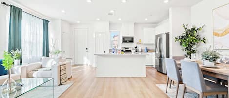 House | 3 bedrooms, Internet