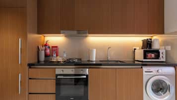 Tủ lạnh, lò vi sóng, lò nướng, bếp nấu