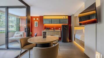 Apartment, Smoking | 1 bedroom, Internet