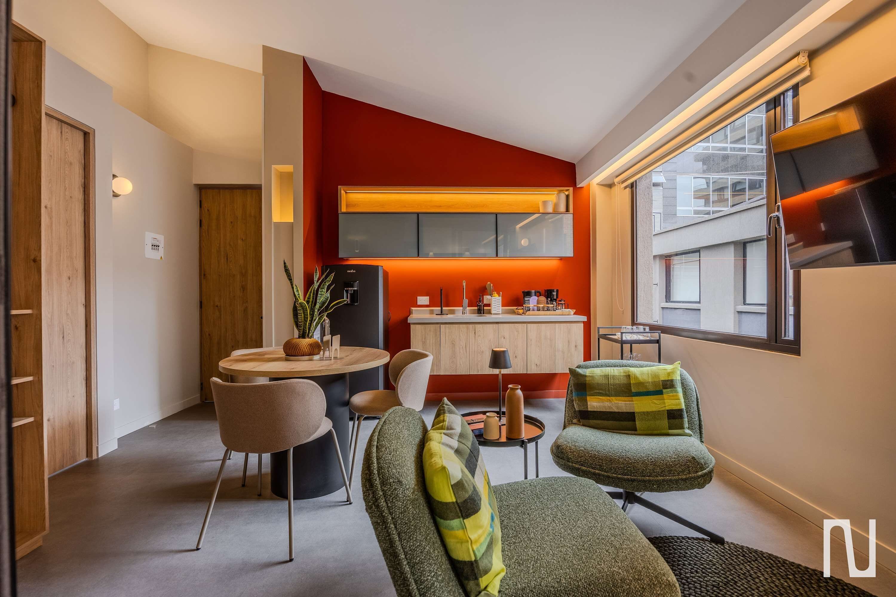 Departamento, para fumadores | 2 habitaciones, escritorio y internet 