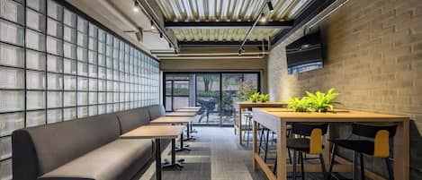 Leilighet, røyk | 2 soverom og internett