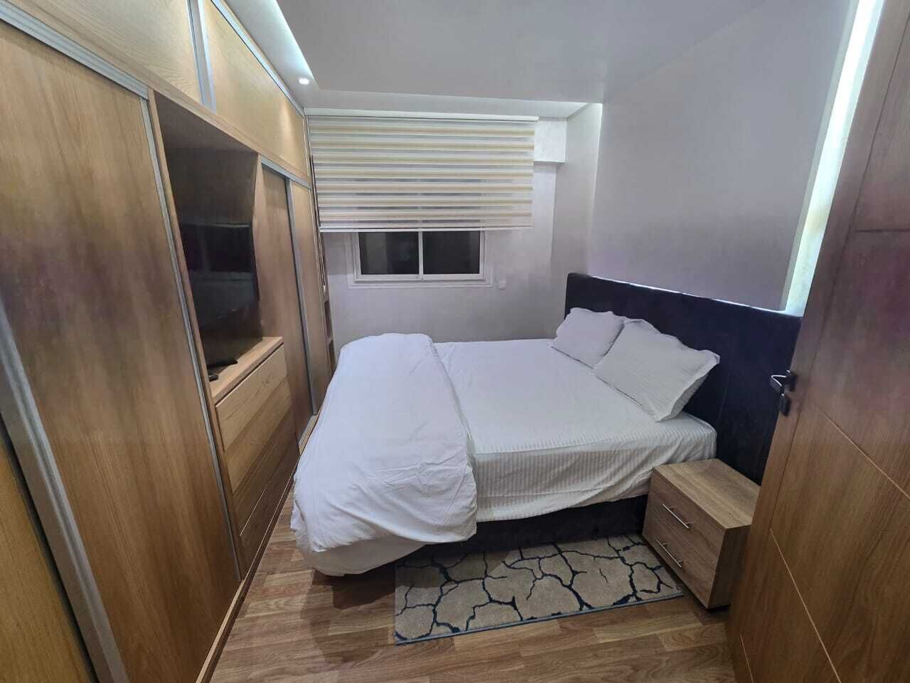 3 bedrooms, internet, bed sheets