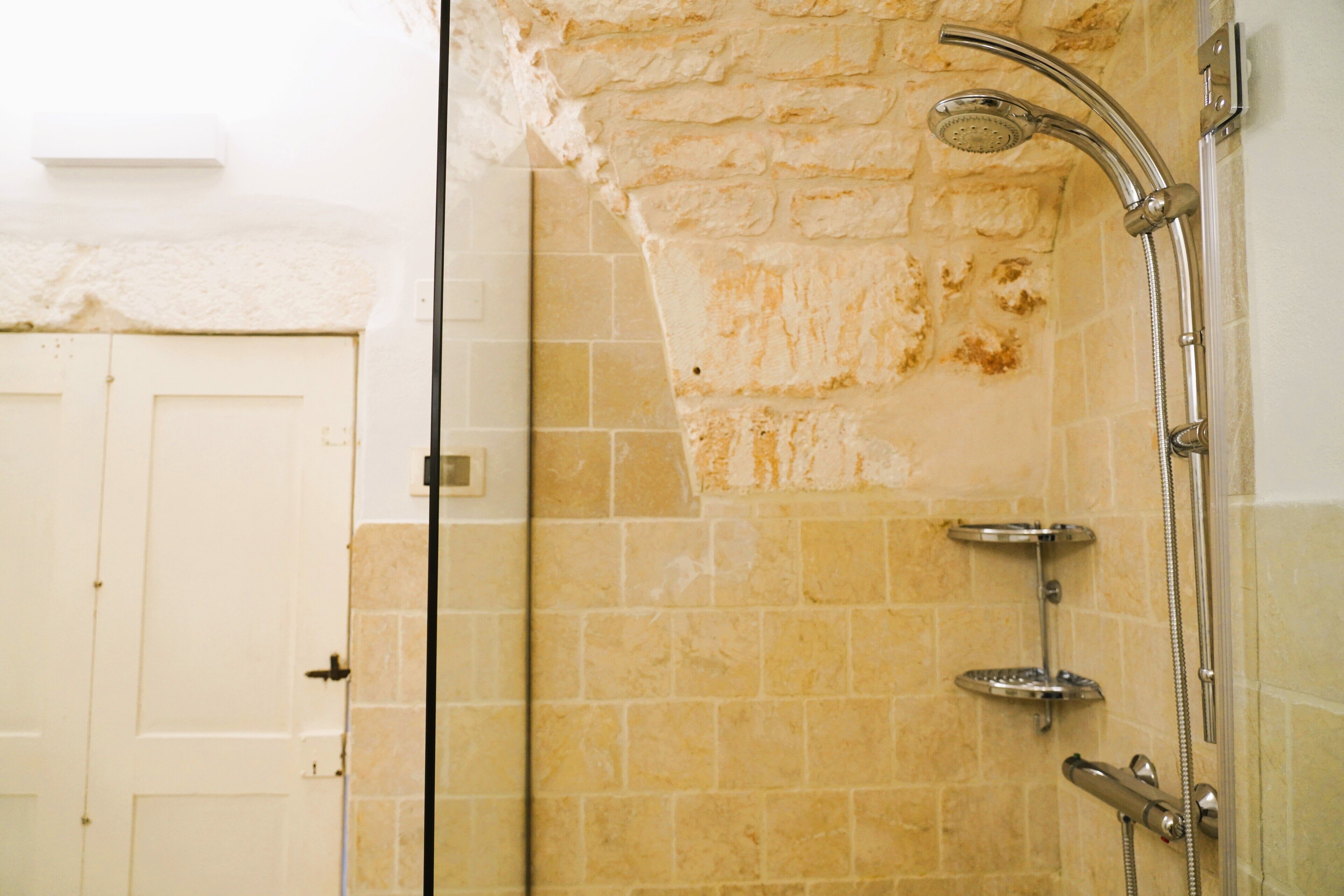 Comfort House, City View | Bathroom | Shower, free toiletries, hair dryer, towels