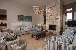 TV - Nostos Villa – A Timeless Retreat in Nature (Crete)