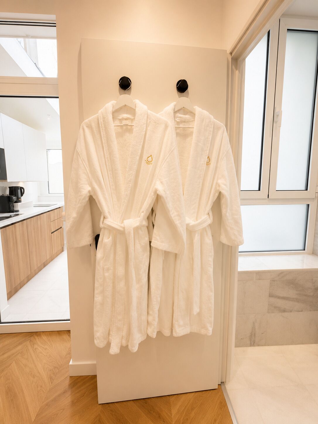 Deluxe Veranda Apartment | Bathroom | Slippers