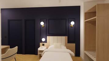 Apartment | In-room safe, iron/ironing board, free WiFi