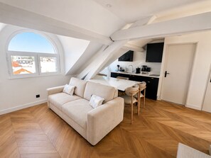 Grand Apartment | Ruang tamu