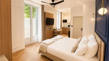Deluxe studio | Een kluis op de kamer, een strijkplank/strijkijzer, gratis wifi