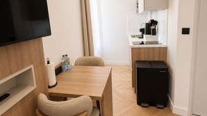 Appartement Deluxe avec balcon | Cuisine privée | Chaise haute
