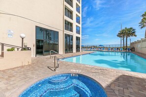 Apartment (3 Bedrooms) | Interior - 10th-floor 3BR Beachfront Condo w/ Views & Pool (South Padre Island)