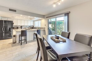 Apartment (2 Bedrooms) | Interior - Unit 1 Mi to Old Town Scottsdale! Bring Your Pets (Scottsdale)