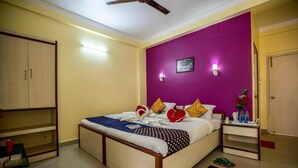 Classic Double Room | Desk, WiFi (free) - Hotel Tulusi Inn (Digha)