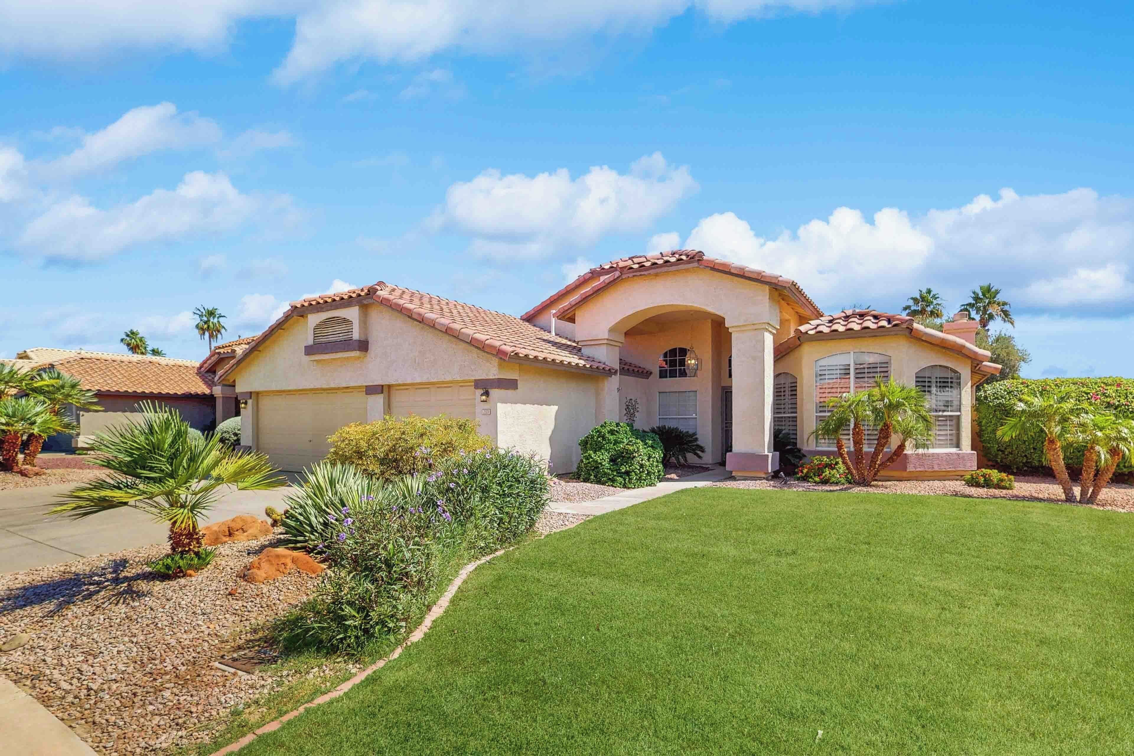 House (3 Bedrooms) | Front of property