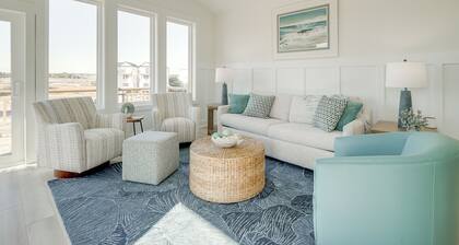 Walk to Surf City Beach! Group Getaway w/ Elevator