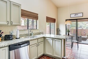 Talo (2 Bedrooms) | Sisätilat