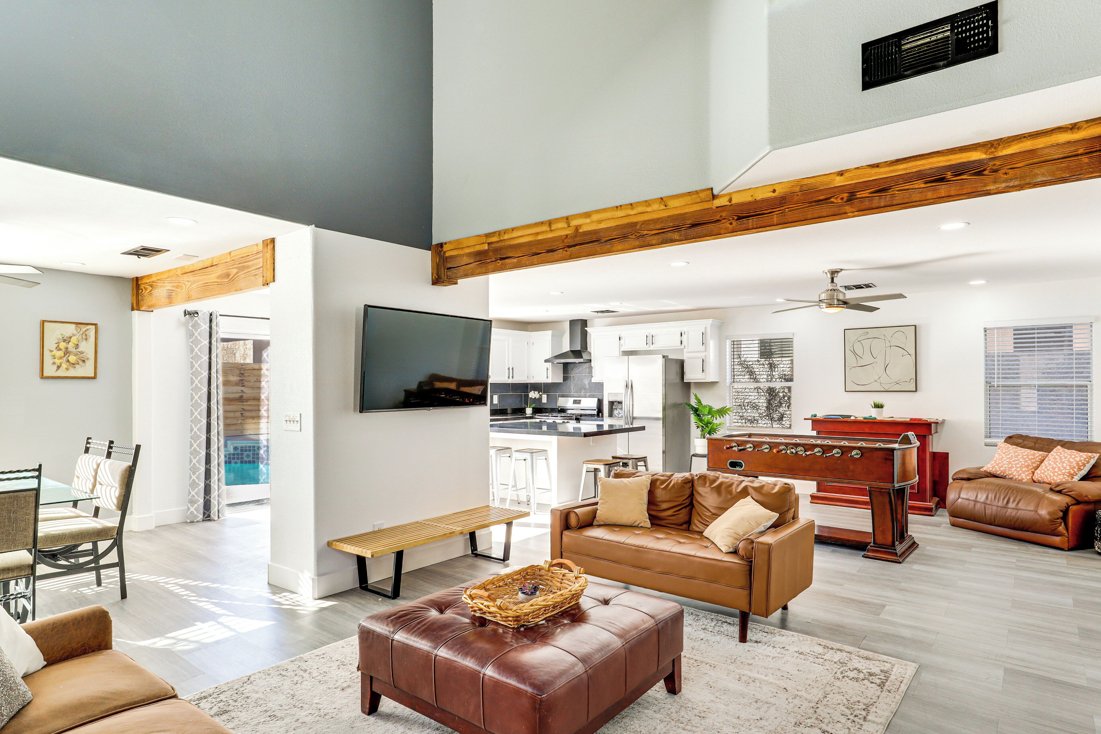 House (5 Bedrooms) | Front of property