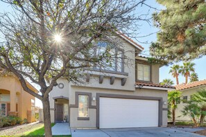 House (5 Bedrooms) | Interior - Pool & Hot Tub: Las Vegas Getaway Near Hiking! (Las Vegas)