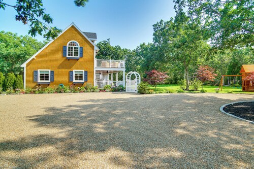 Summer Beach Pass: Wooded Martha's Vineyard Escape