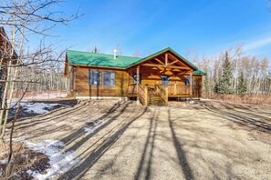 Interior - Whispering Aspen Retreat - Serene Fairplay Cabin (Fairplay)