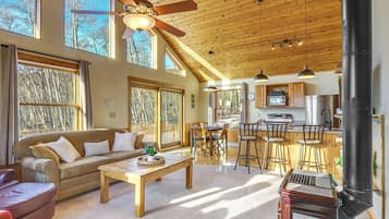 House (2 Bedrooms) | Front of property