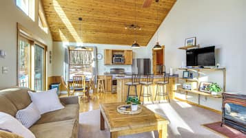 House (2 Bedrooms) | Bahagian dalam