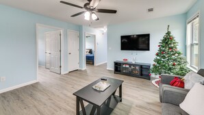 Unclassified image, 2 of 29, button - Under 1 Mi to GSW Campus! Cozy Home in Americus (Americus)