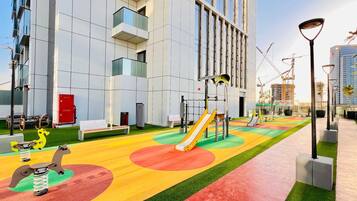 Tempat bermain anak – indoor