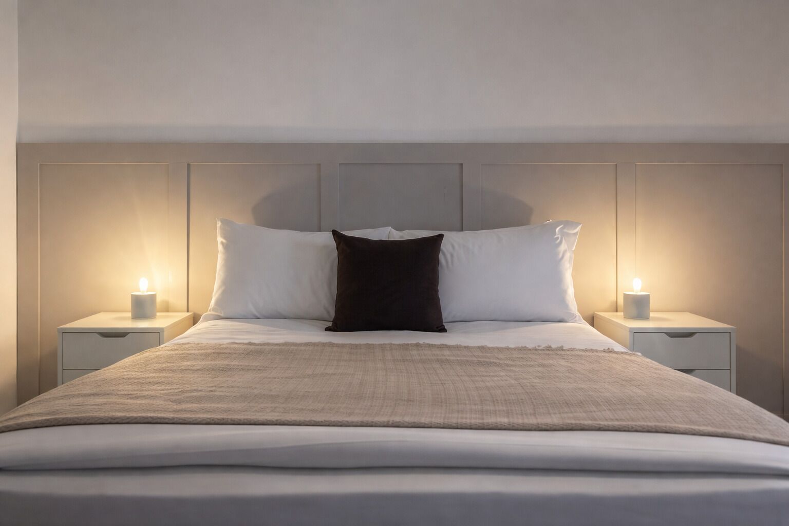 2 dormitoris, planxa i posts de planxar, wifi i roba de llit 