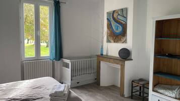 Strykejern/-brett, wi-fi og sengetøy