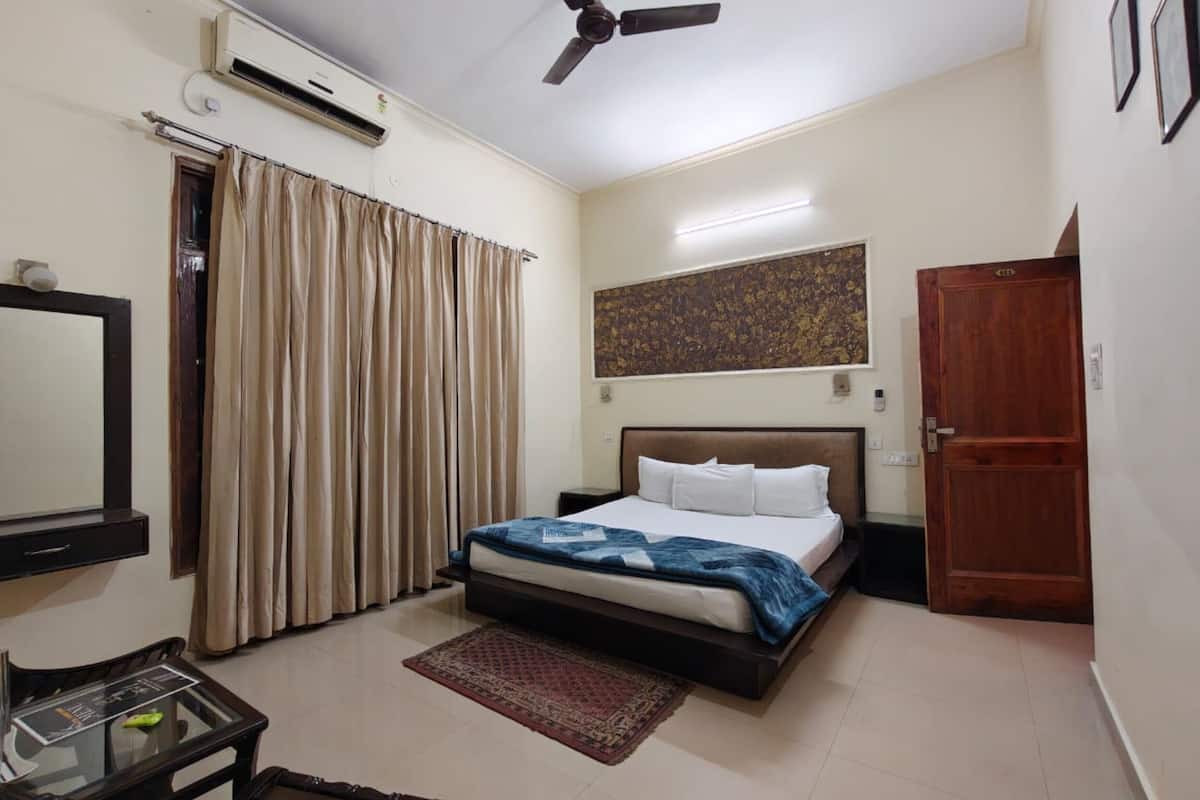 Deluxe Double Room, City View
