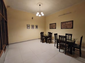 Dining - Hotel Downtown Kangra (Kangra)