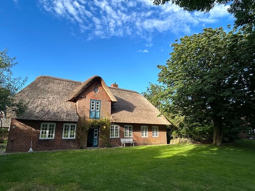 Idyllic house in Alkersum