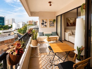 Outdoor dining - Luxury Apartment in Cali's Zona Rosa—Terrazas de Granada (Cali)