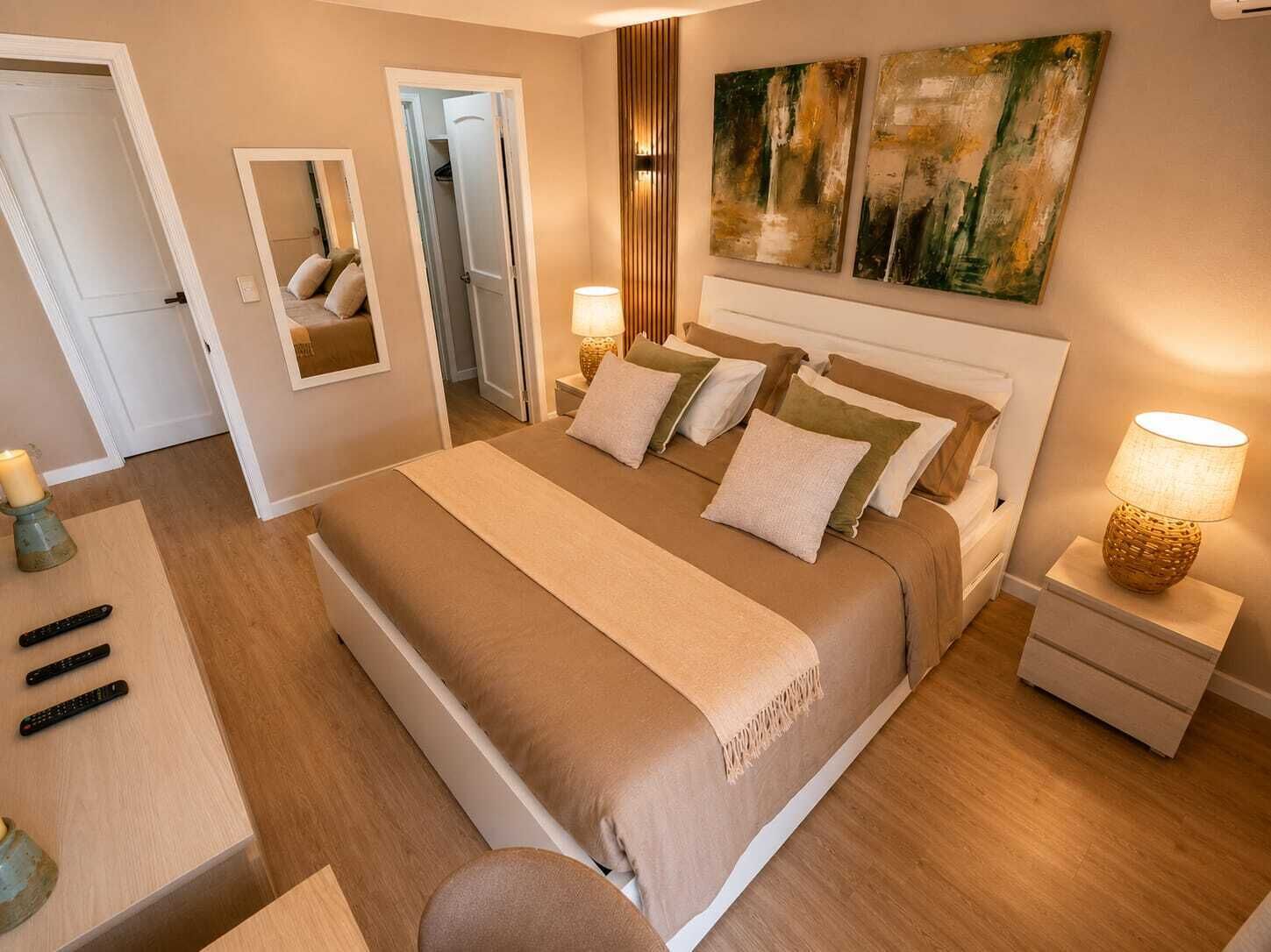 1 dormitorio, escritorio, tabla de planchar con plancha y wifi gratis