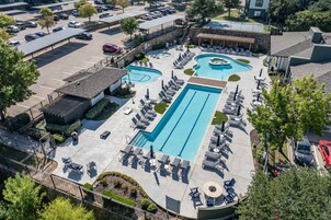 3 piscinas al aire libre