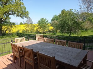 Outdoor dining - Beautifully renovated manor house with large terrace, sleeps up to 10 people (Waabs)