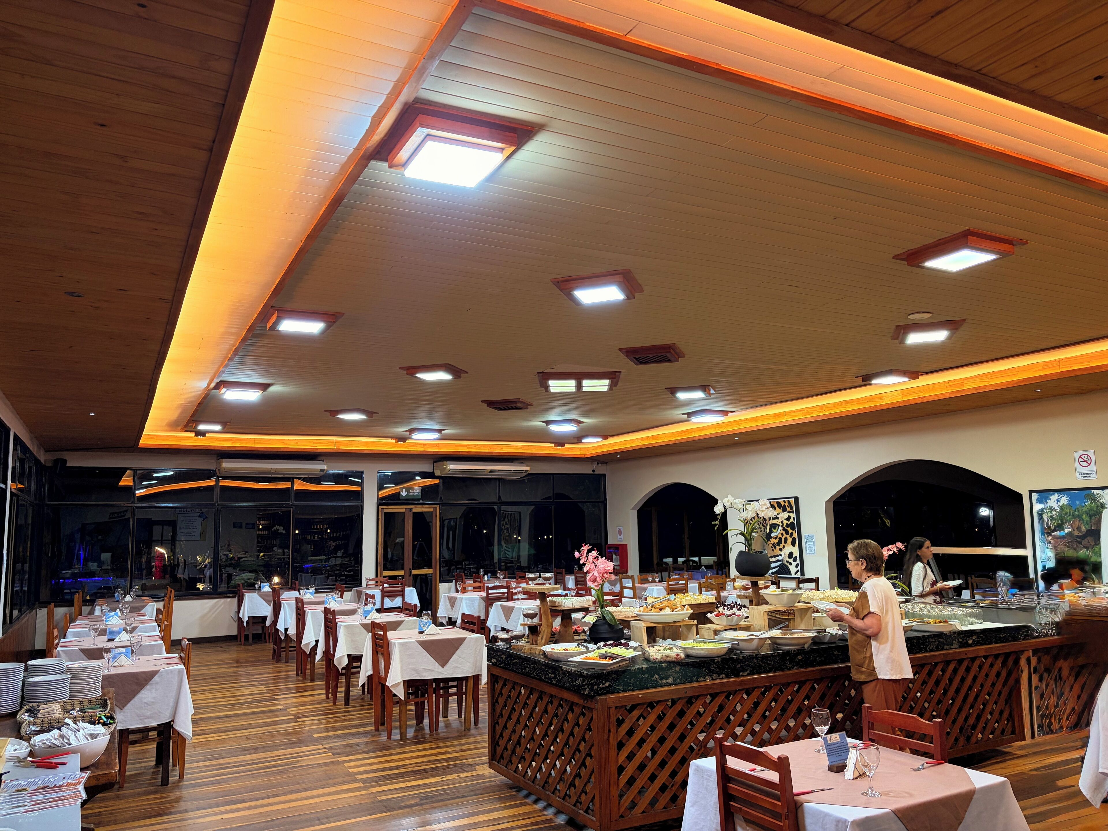 Daily buffet breakfast for a fee