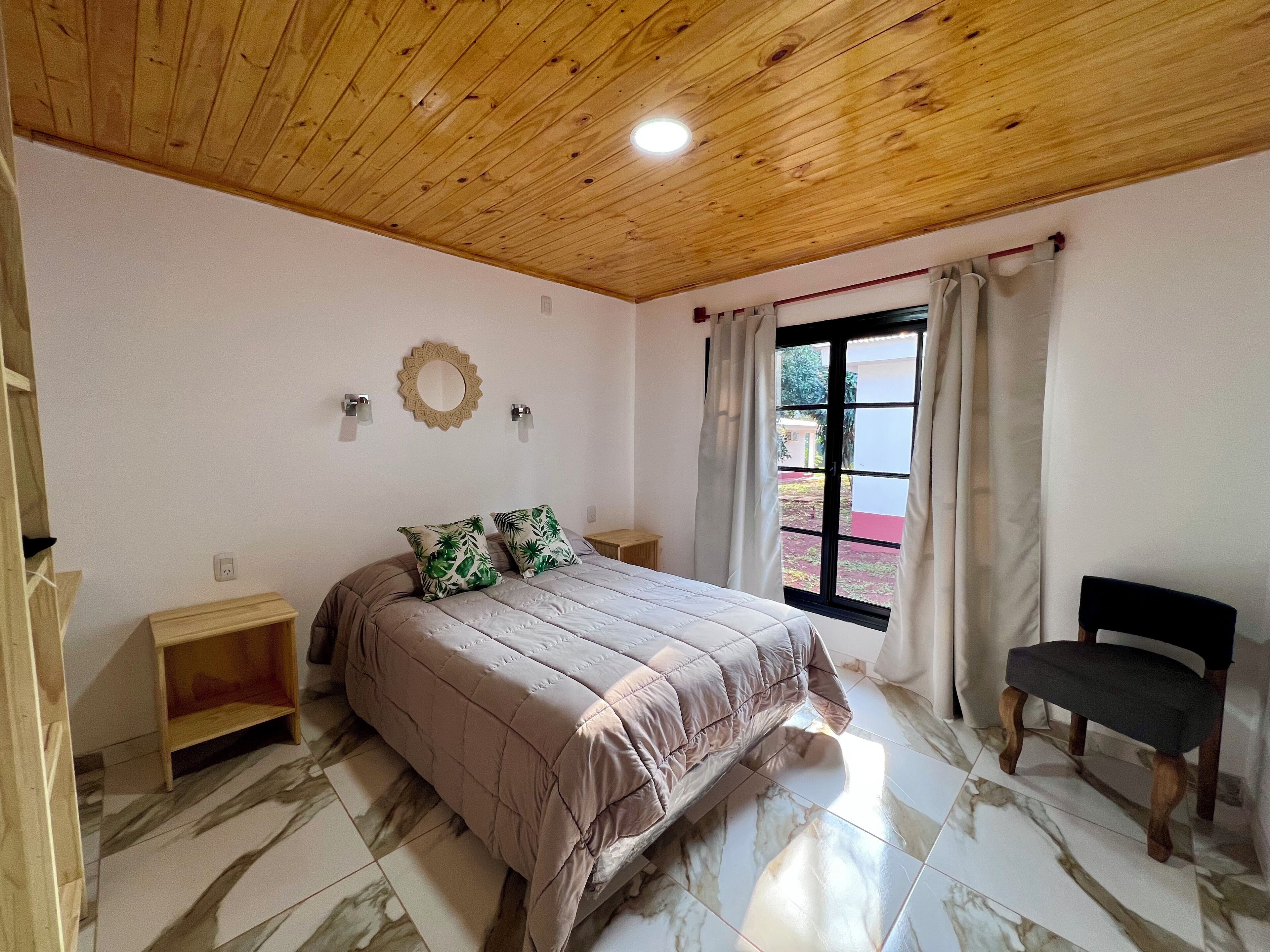 Wifi gratis y ropa de cama