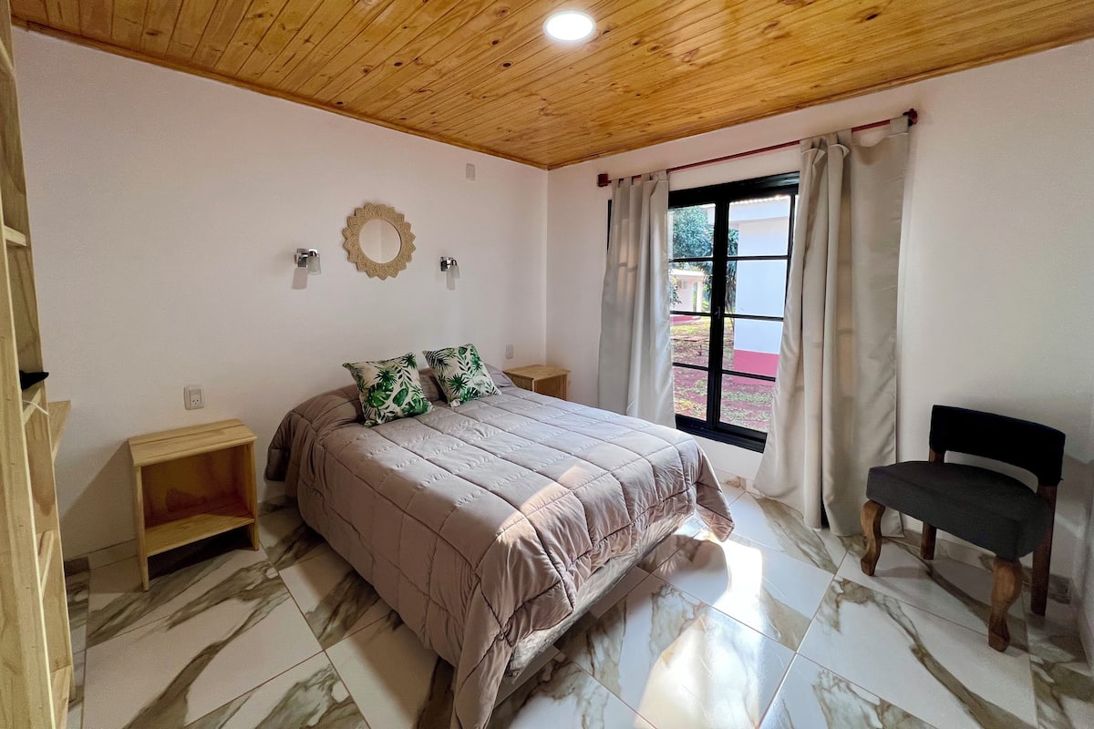 Wifi gratis y ropa de cama