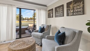 Interior - Updated 3-Bedroom Condo! Near Beach, Baytowne, Pool, Shopping & Entertainment (Miramar Beach)