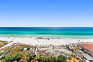 On the beach - 3BR Beachfront Resort Condo - Wraparound Balcony, Pool, Hot Tub, Tram, Beach. (Miramar Beach)