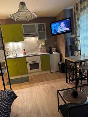 Private kitchen - Fully equipped studio  (Mulhouse)