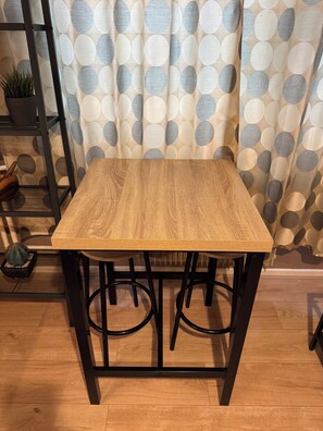 Dining - Fully equipped studio  (Mulhouse)