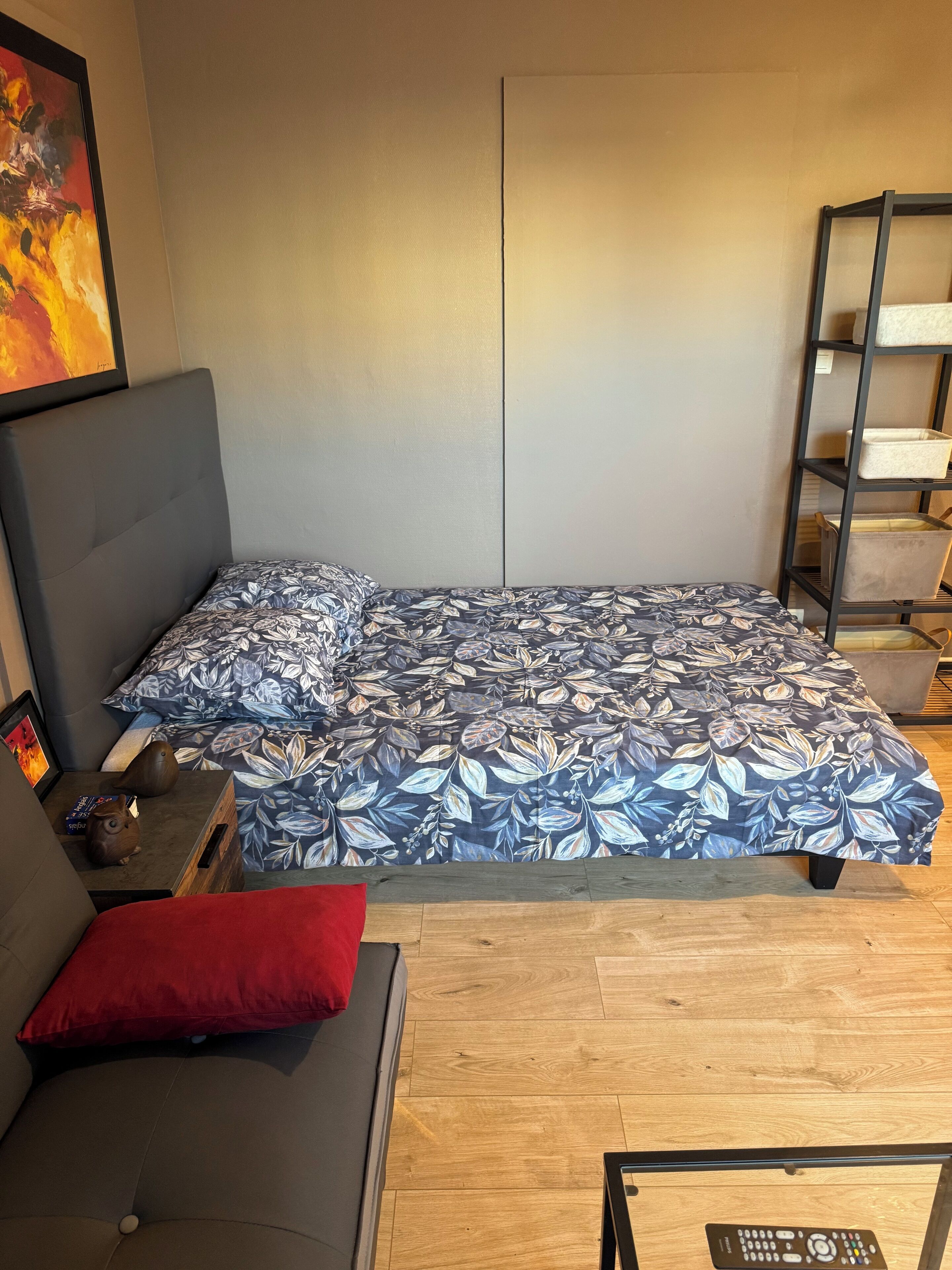 1 dormitorio y ropa de cama