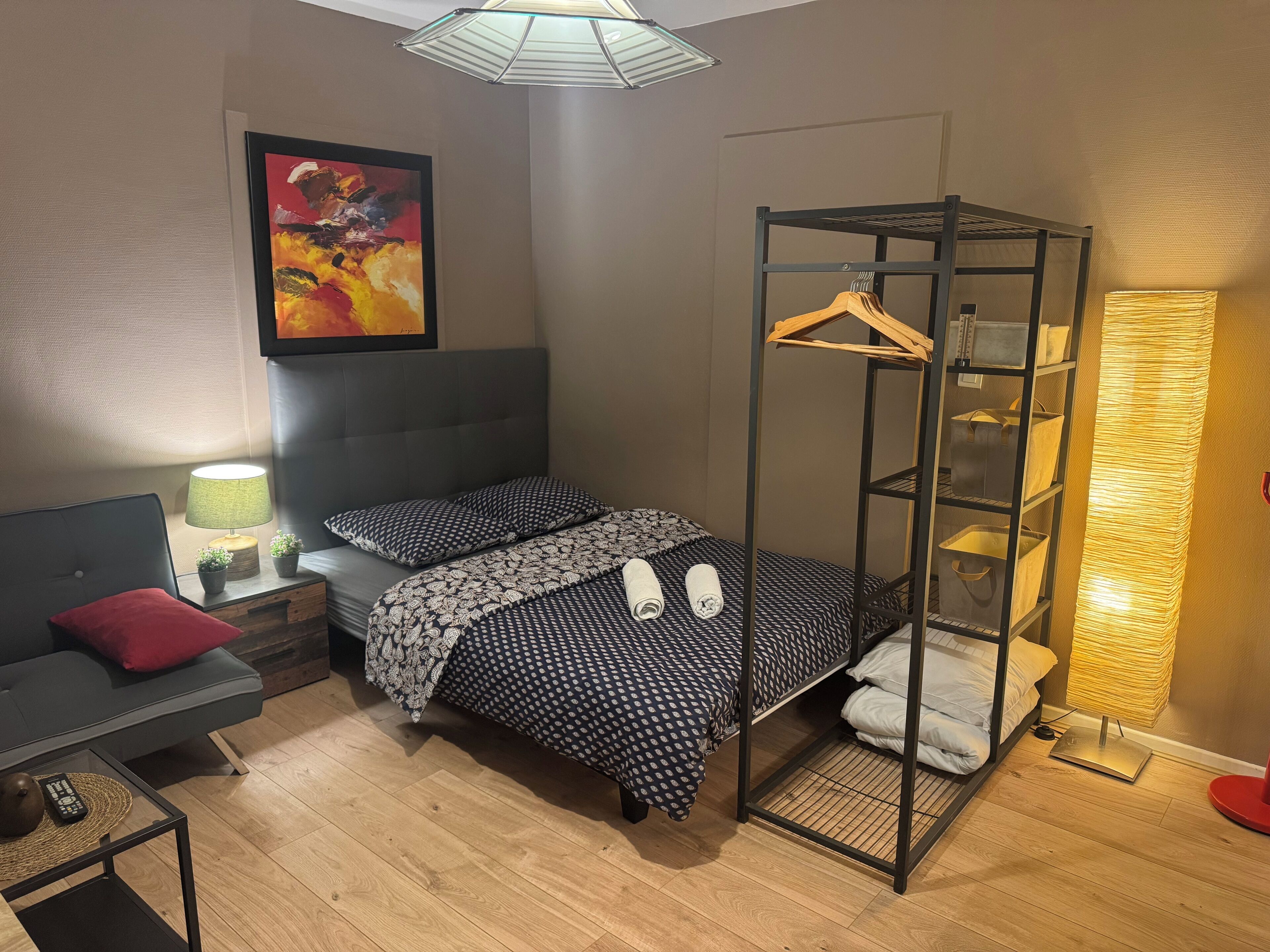 1 habitación y ropa de cama 