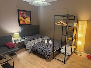 1 bedroom, free WiFi, bed sheets - Fully equipped studio  (Mulhouse)