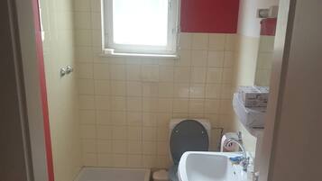 Towels, toilet paper